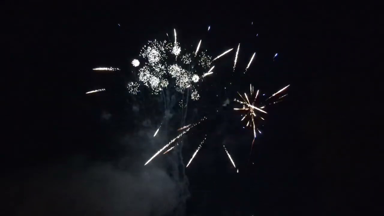 Best personal 4th of July Fireworks display in Grand Rapids, MI - 2024 - Almost 12 straight minutes!