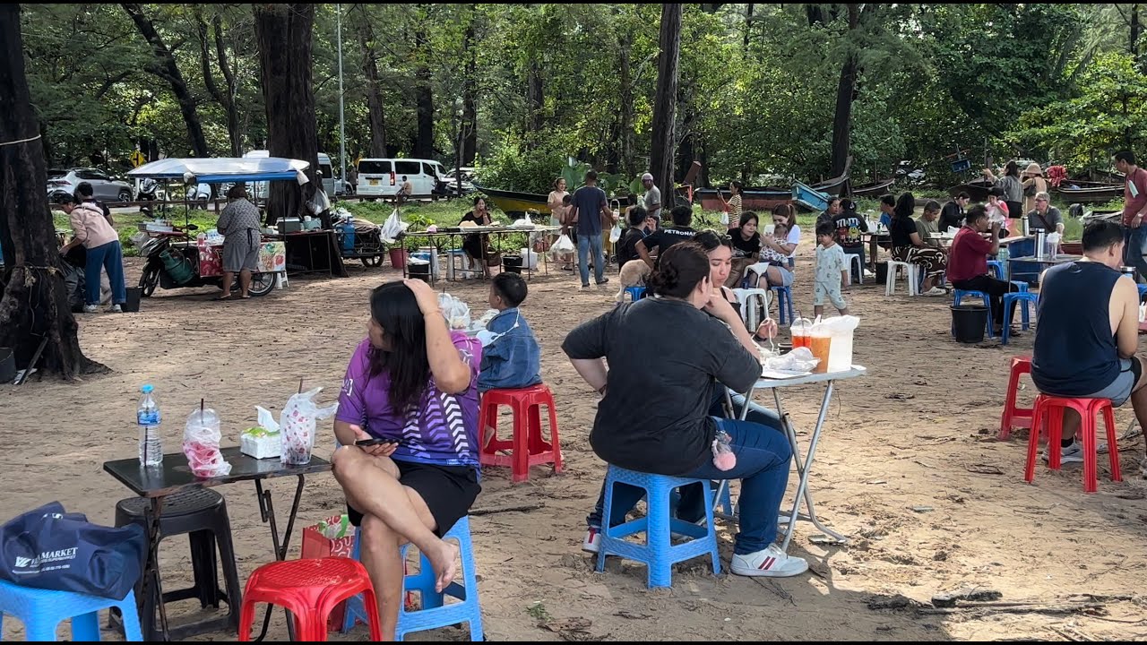 Nai Yang Beach Market