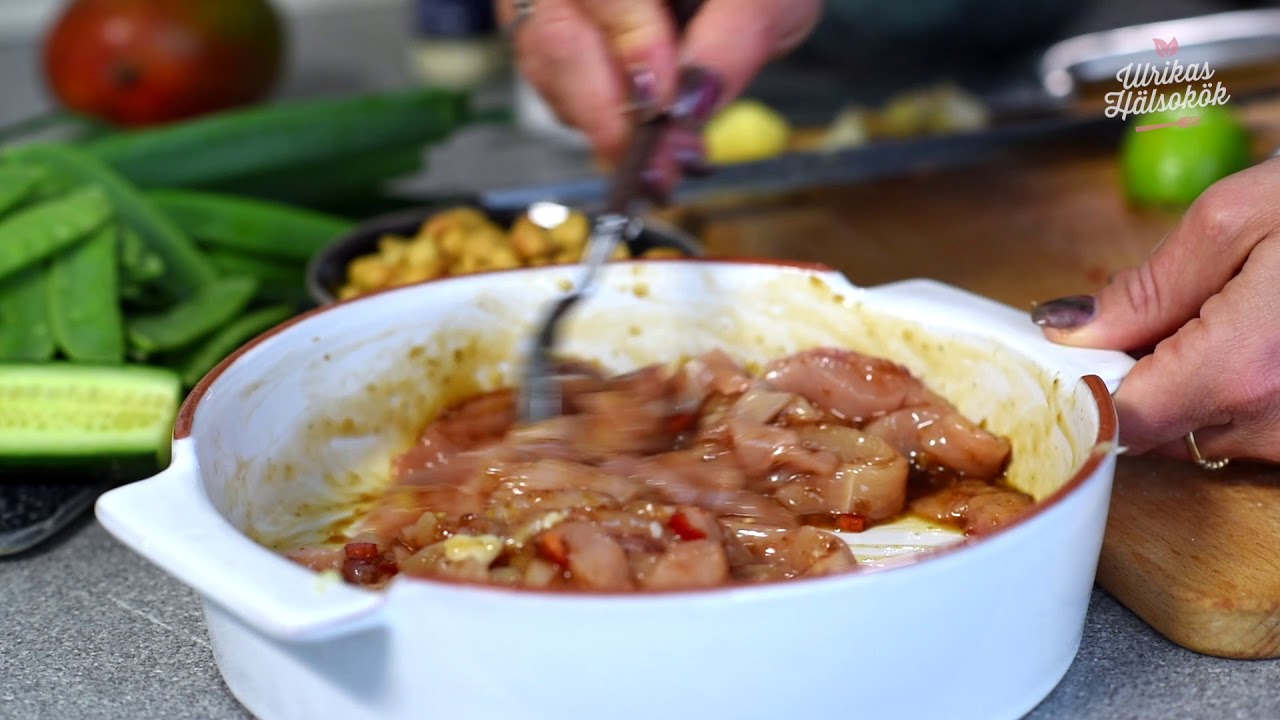 Kycklingwok med sjögräsnudlar