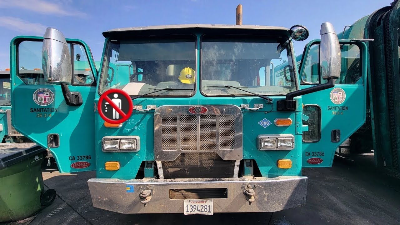 Garbage Truck Driver POV: Friday! LA Sanitation Garbage Truck