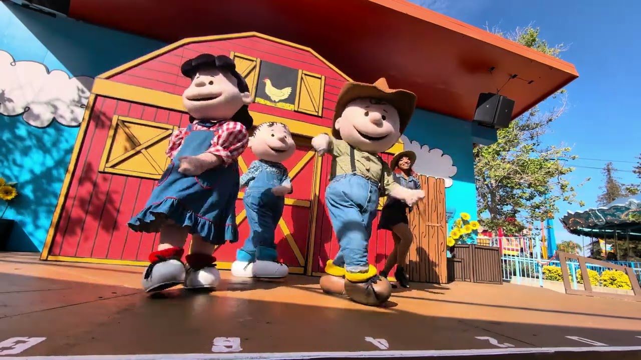 [4K] California Great America Charlie Brown's Hoedown