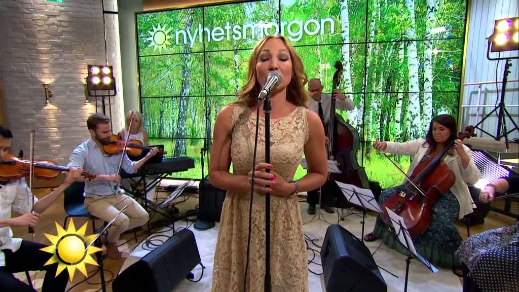 Charlotte Perrelli - Bröllopsvalsen Live på Nyhetsmorgon