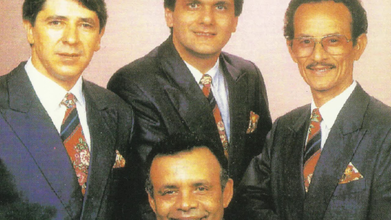 Quarteto Momentos - Seus clarins os anjos tocam