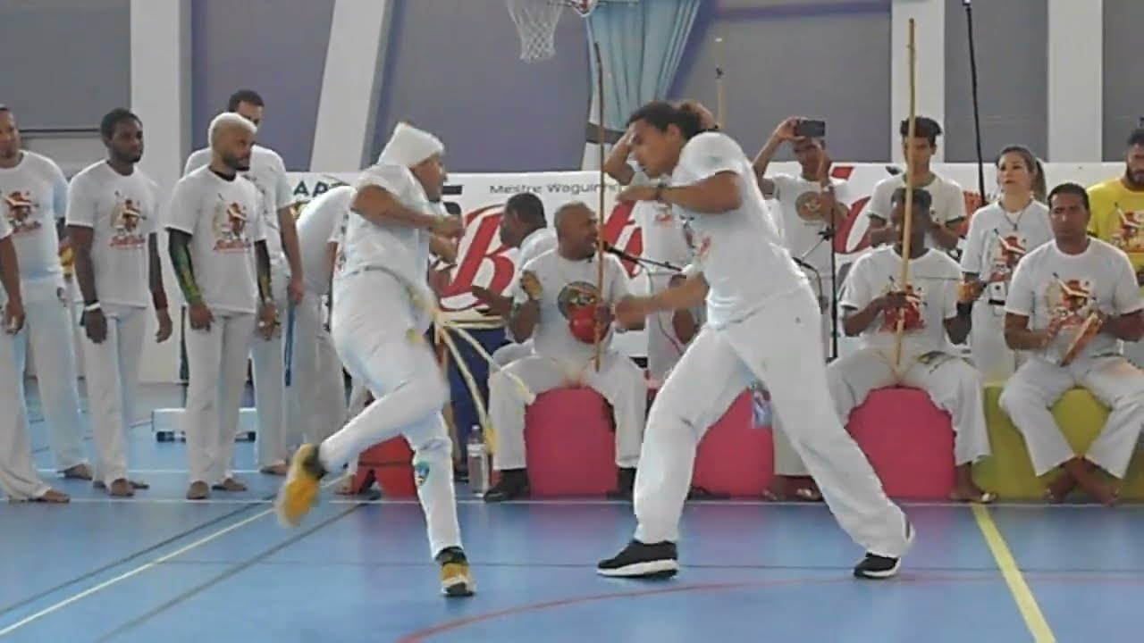 XV° Batizado Capoeira Oxòsse France Mestre Waguinho: Roda de Mestre.
