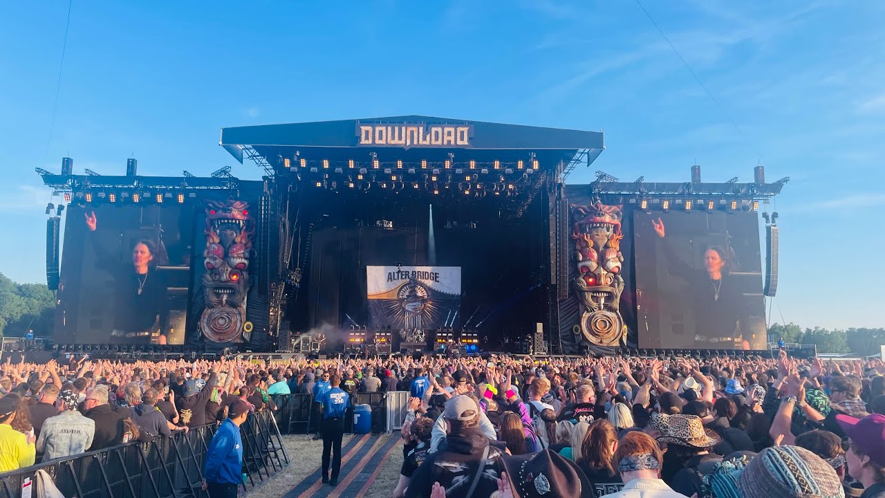 ‘Blackbird’ by Alter Bridge (Live at Download Festival 2023)