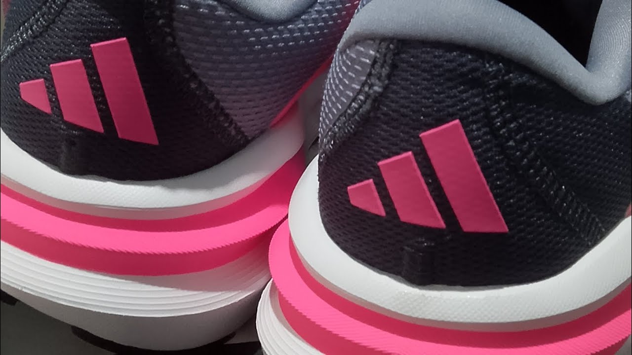 Comprei um #tenis  para academia;#comprei #loja #pompeia #calcadosfeminino   #compras #adidas  