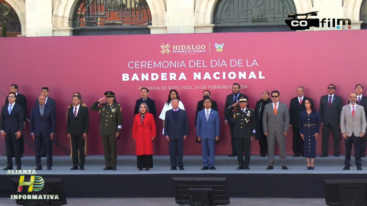 Julio Menchaca Salazar encabeza conmemoración del Día de la Bandera en acto cívico - Hidalgo