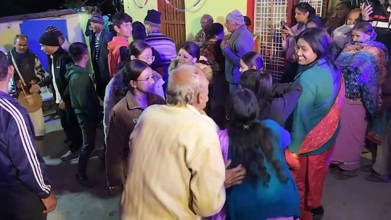 In Daas ne gaon ki shaadi mai ladi jaan🤩esa Dhol Damau bajaya ki sab aaye nachne ko🕺||uttarakhand ⛰️