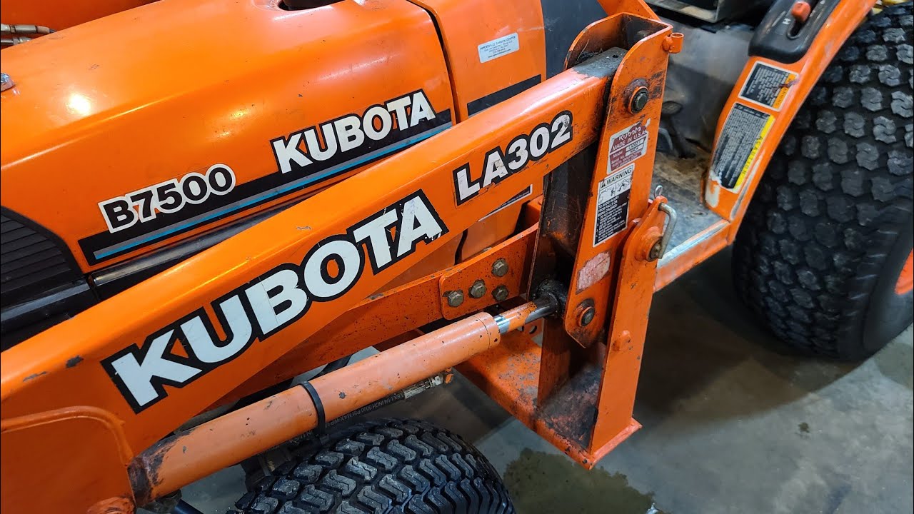 Kubota B7500 hydraulic cylinder rebuild