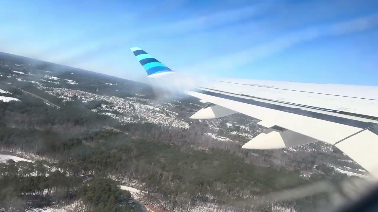 JetBlue A220-300 taking of out of RDU airport 