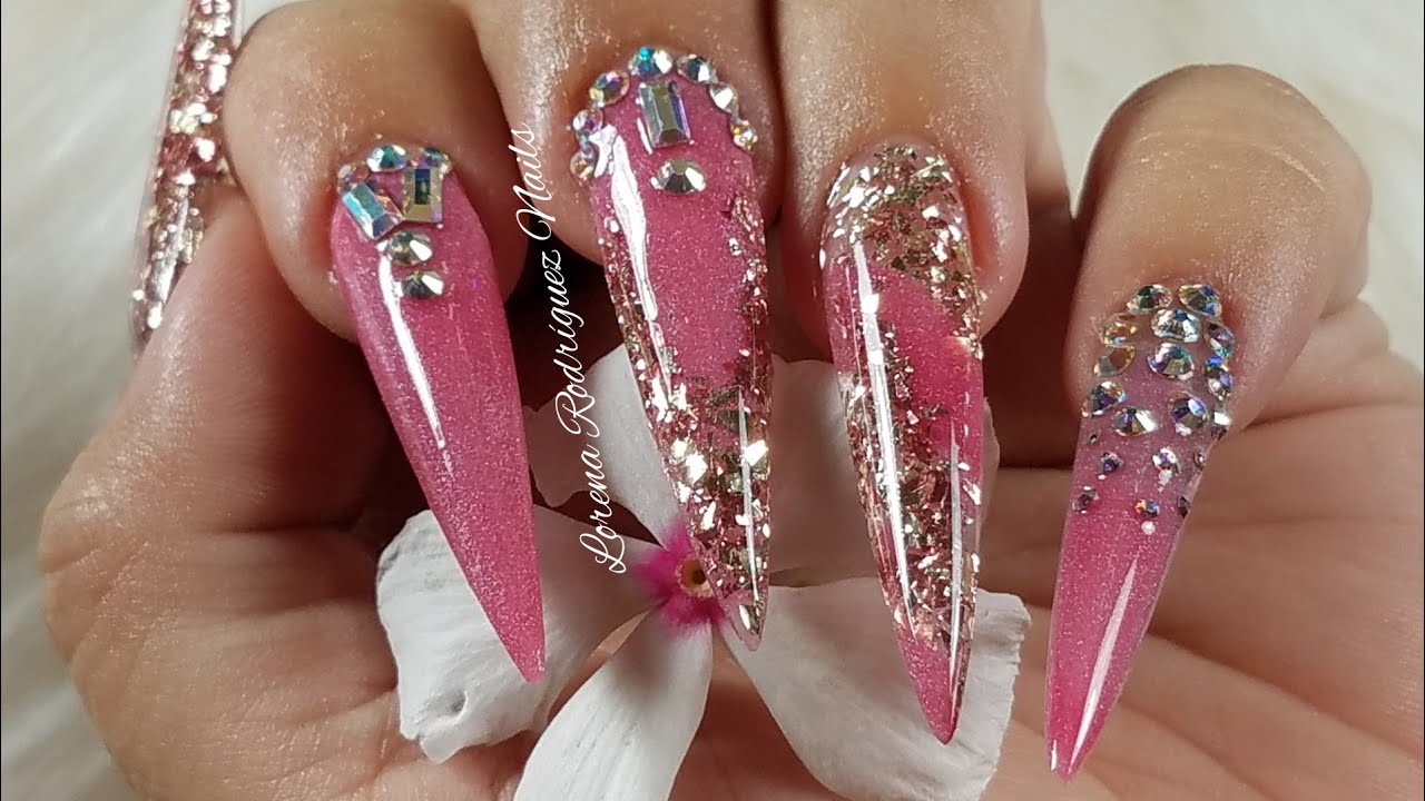 Uñas Stiletto Extra-largo Esculturales. En Colaboración Con Patty Bujanos.