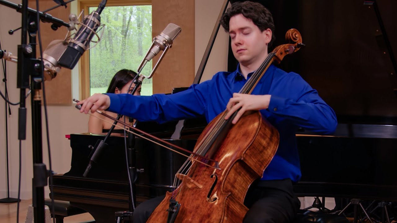 Ravel: Ma mère l’Oye (Le Jardin Féerique) John-Henry and Rieko Tsuchida