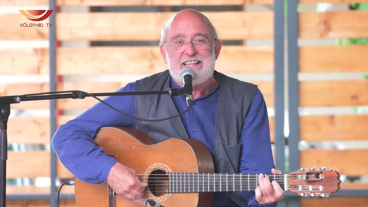 Városi gyereknap - Gryllus Vilmos koncert (22.05.29.) - részlet - Völgyhíd TV