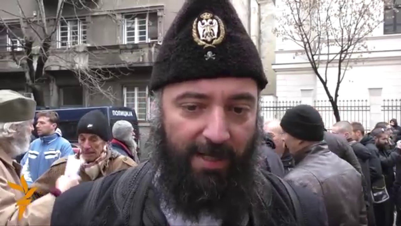 Spomen tabla Nediću, protest antifašista