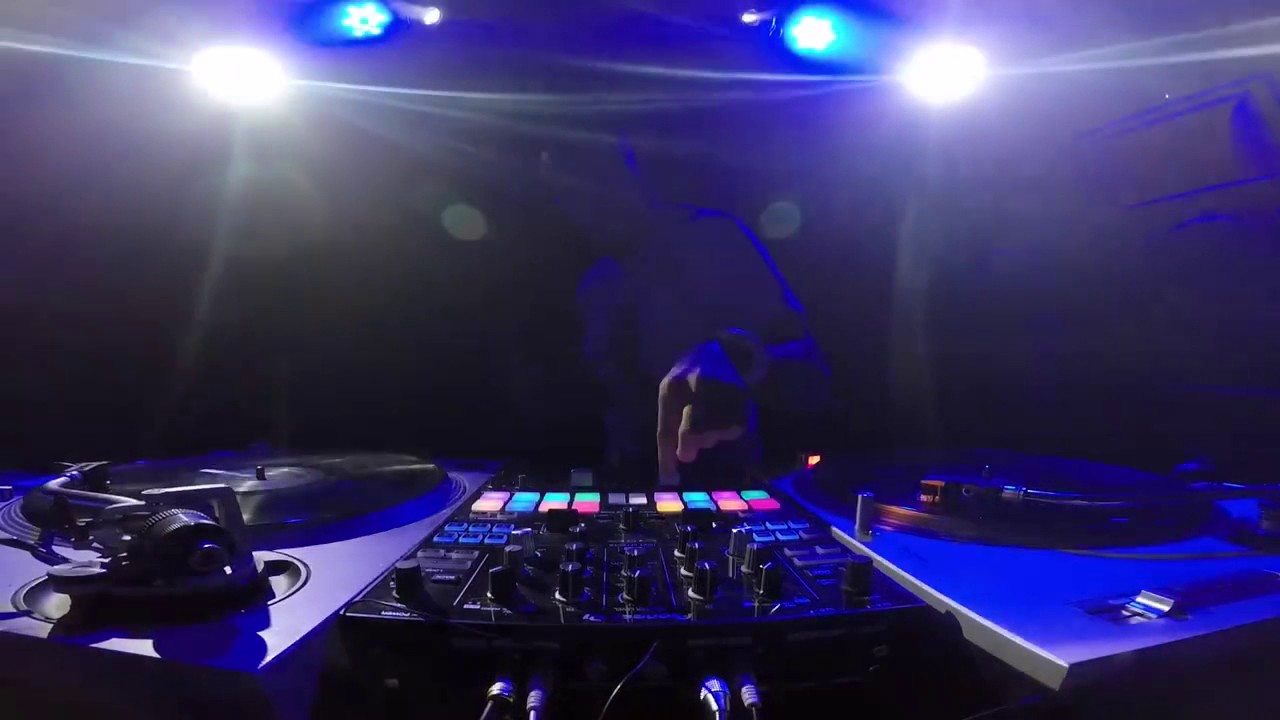 Djlaese intro
