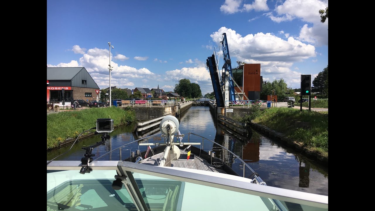 The Kanaal Dessel Turnhout Schoten in Flandern/Belgium with  Free Spirit in July 2016
