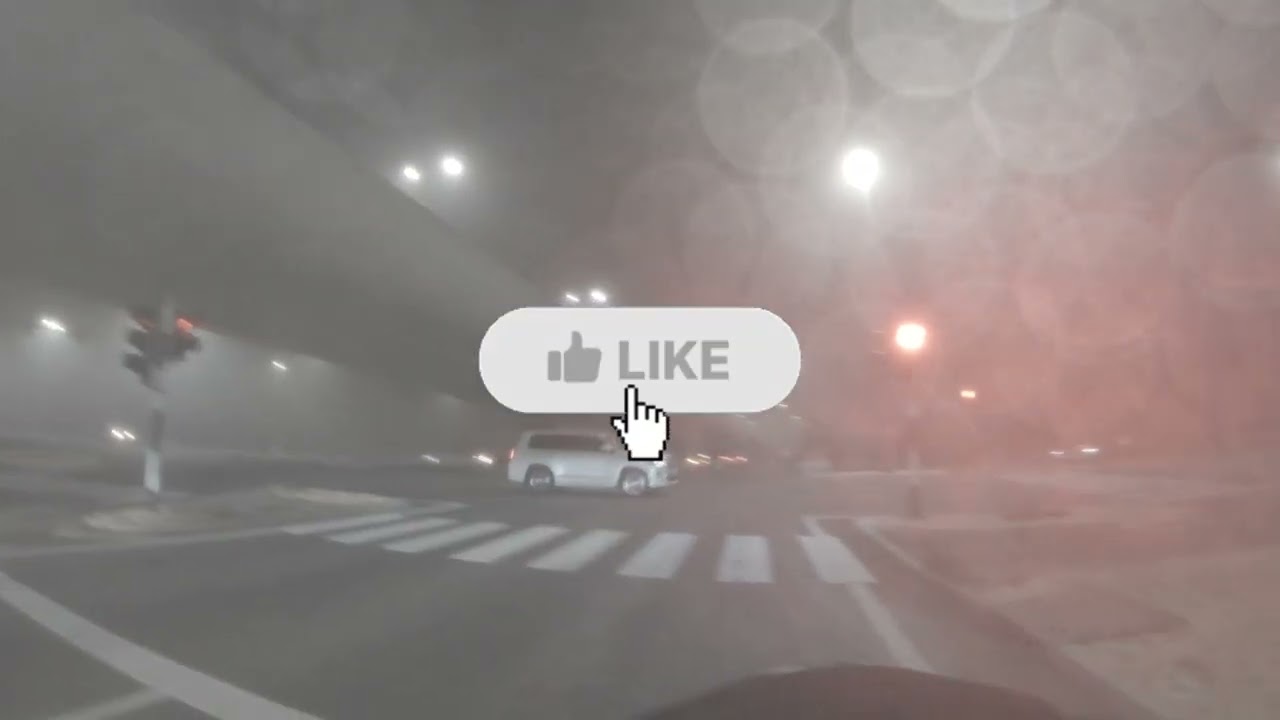 CBR500R Riding in the Fog (4K)