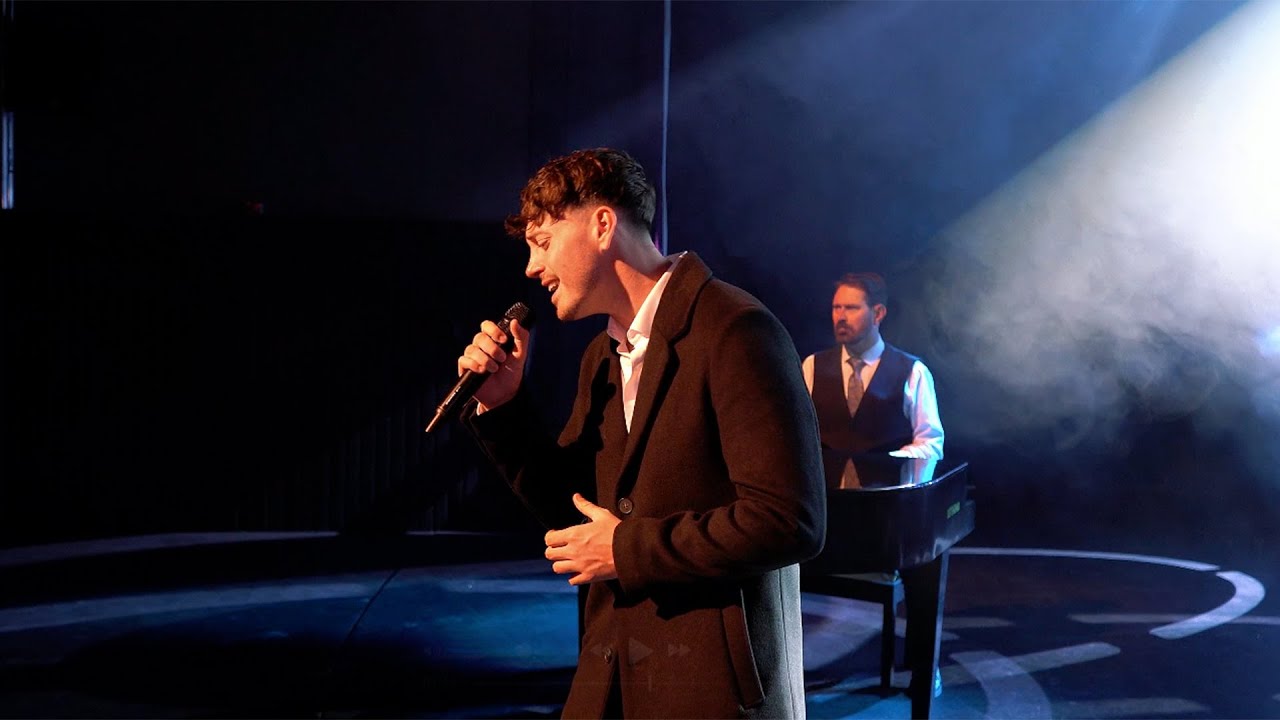 Billy Reekie Delivers Emotional Piano Version of &lsquo;Song That I Sing&rsquo; | Stripped-Back Performance