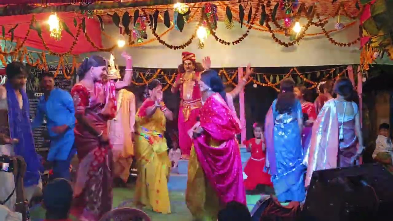 লক্ষিন্দরের বিয়েতে বরযাত্রী যাওয়ার সময় এর ভিডিও.... 🥰🥰জয় মা মনসা সম্প্রদায়... দেবীপুর এর দল... 🙏🙏