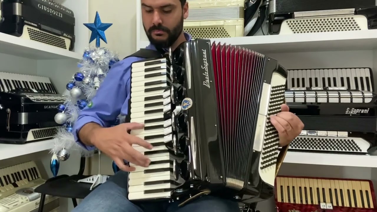 À venda acordeão Paolo Soprani 🇮🇹 Impecável 🇮🇹