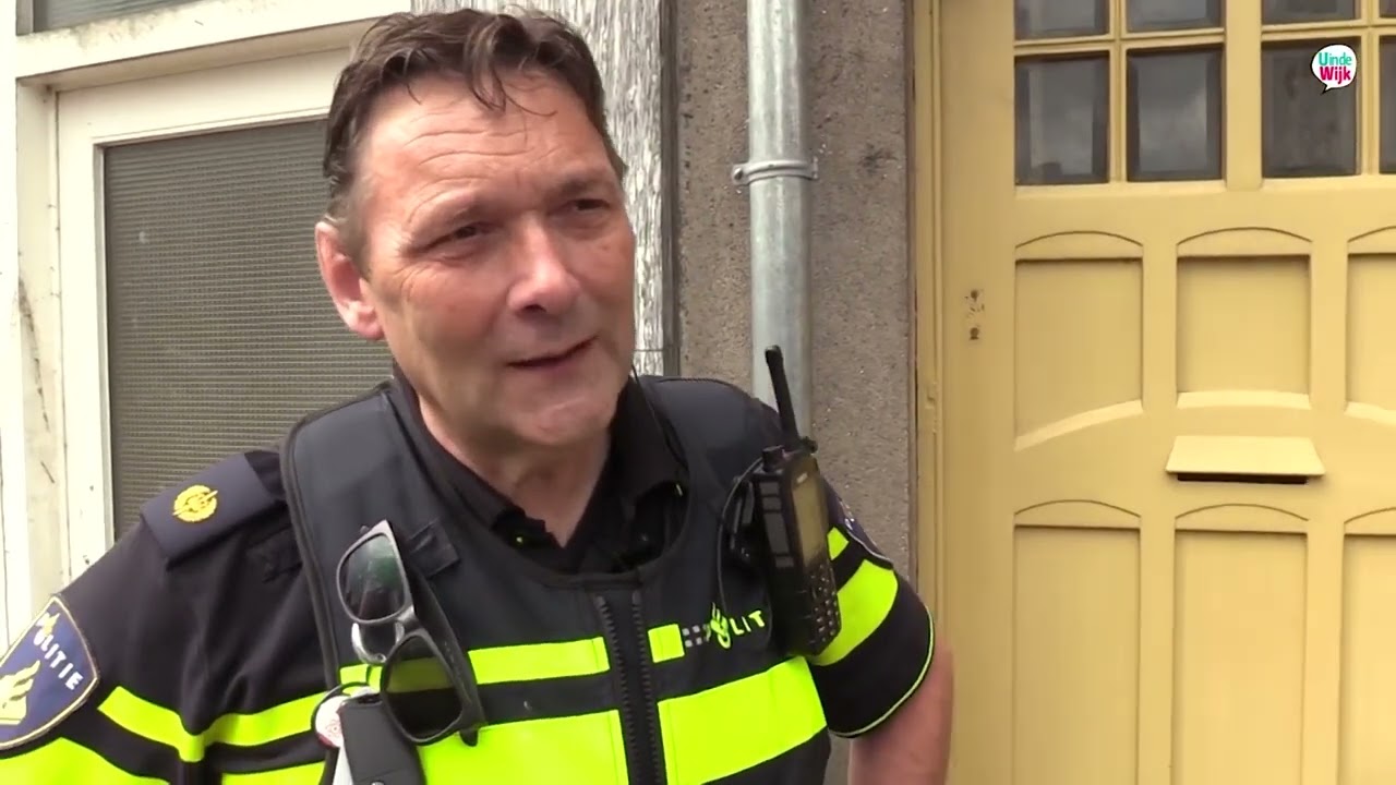 Kijk op een Andere Wijk: wjjkagent van Oost