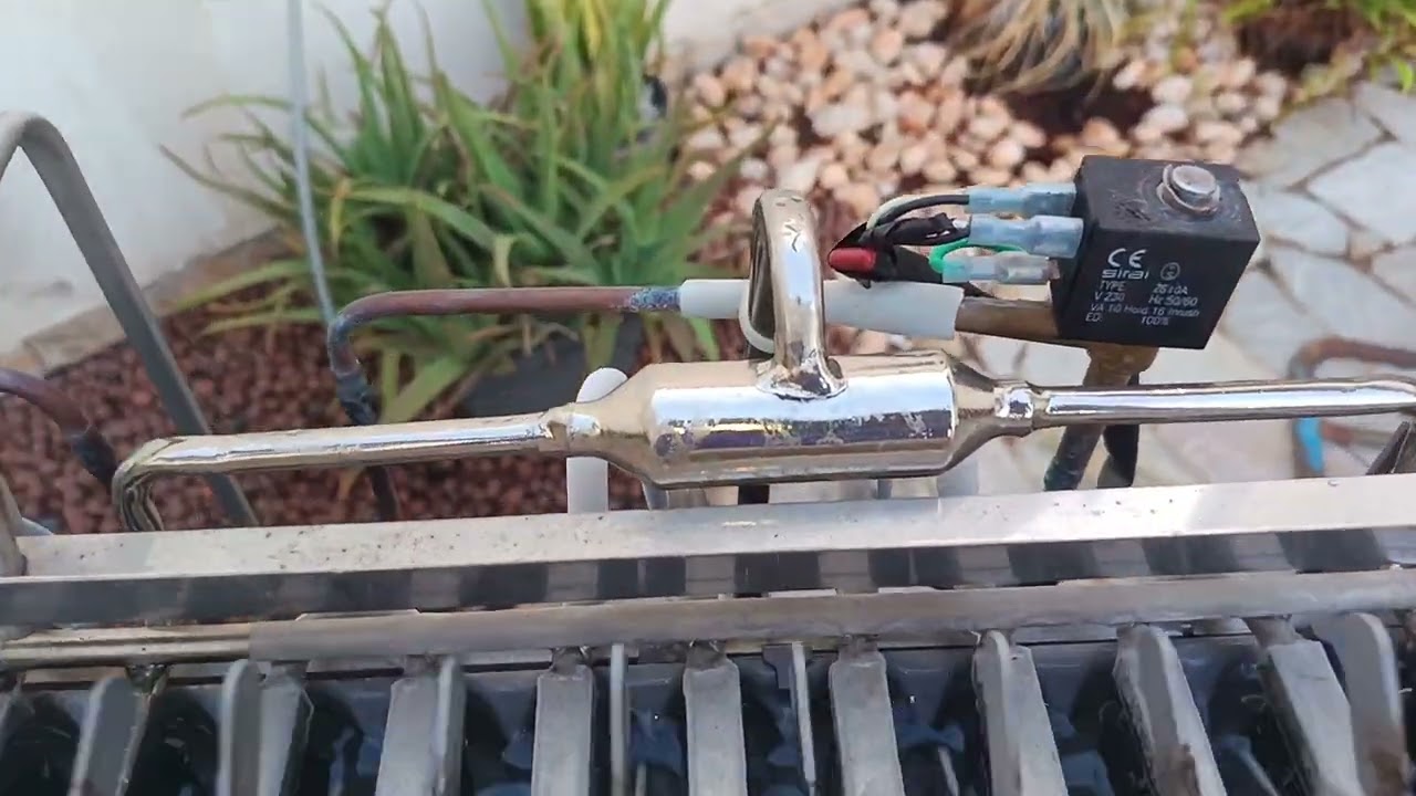 Máquina de gelo Everest do deficiência na evaporação.