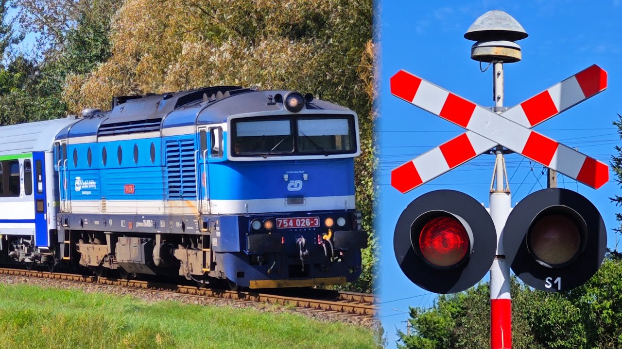 Przejazd Kolejowy na ul. Sierpeckiej w Skępem | Polish railroad crossing