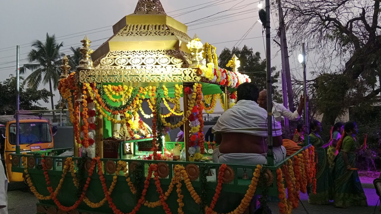 గుడుగుంట్ల పాలెంలో శివరాత్రి సందర్బంగా ఎంతో ఘనంగా నూతన రథం పై స్వామి వారి ఊరేగింపు,