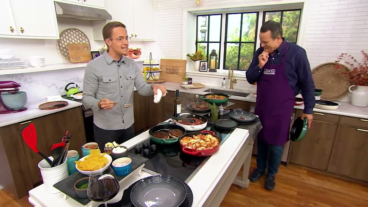 Эмалированная чугунная кастрюля Le Creuset 11 дюймов на QVC