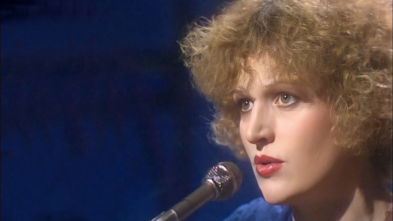 BARBARA DICKSON - ANOTHER SUITCASE IN ANOTHER HALL - from the Andrew Lloyd Webber musical EVITA