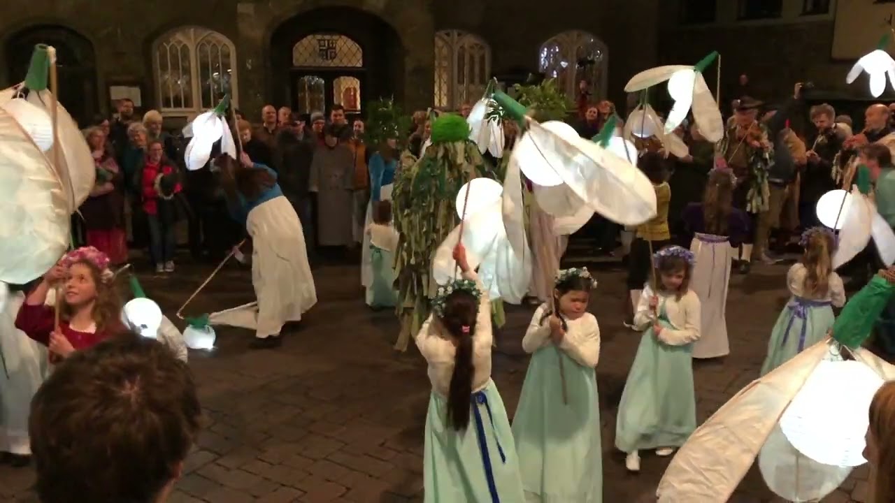 Shaftesbury Snowdrop Lantern Parade 2023