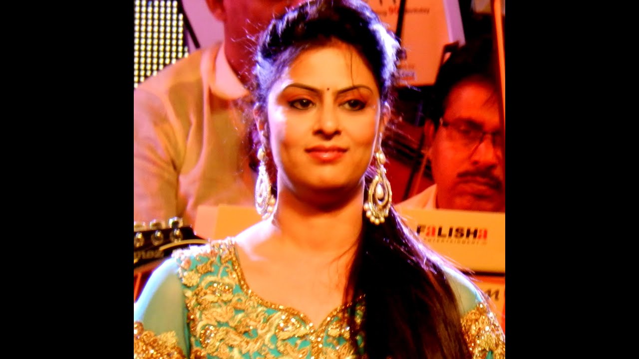 Aaja Re O Mere | Sarrika Singh Live | Noorie |