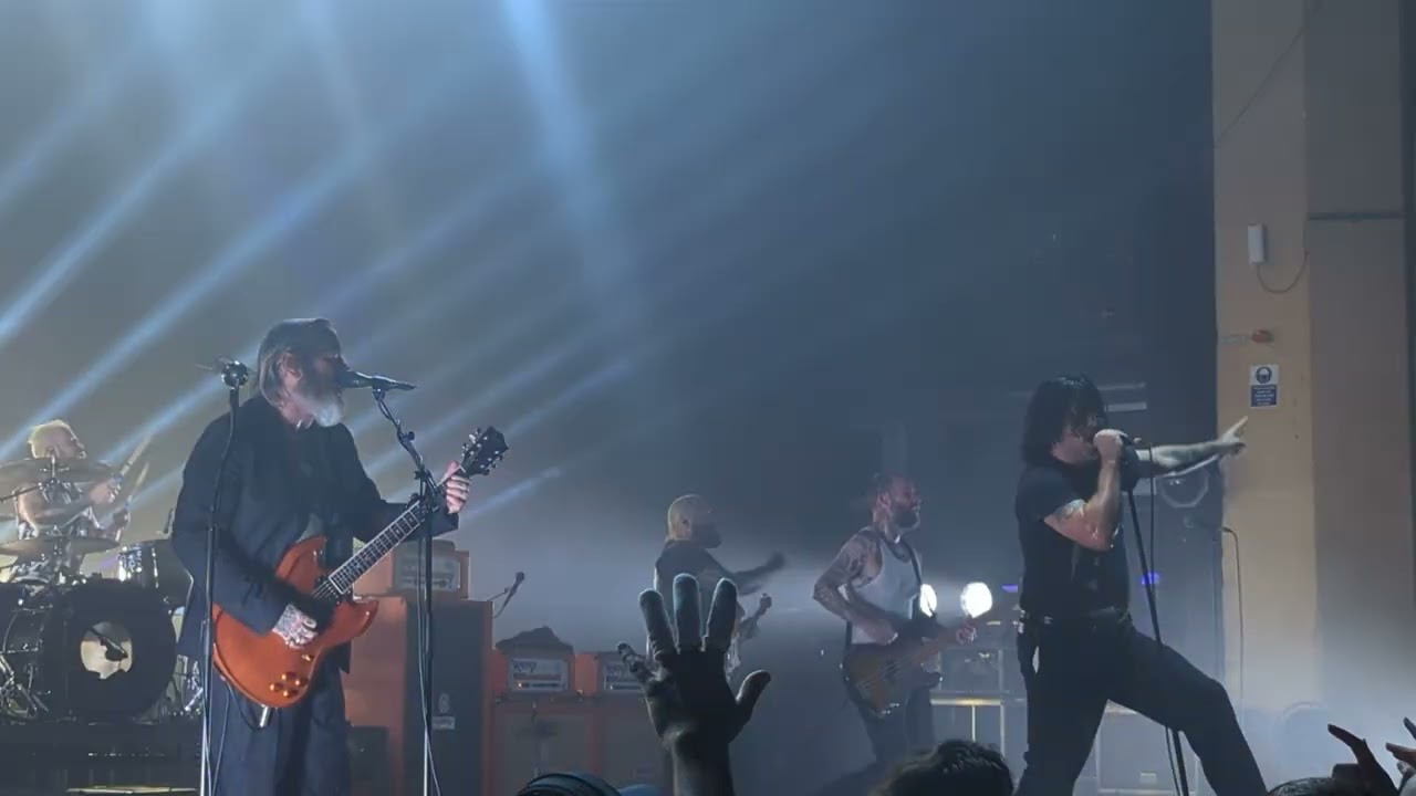 Alexisonfire - rough hands live from Brixton / London