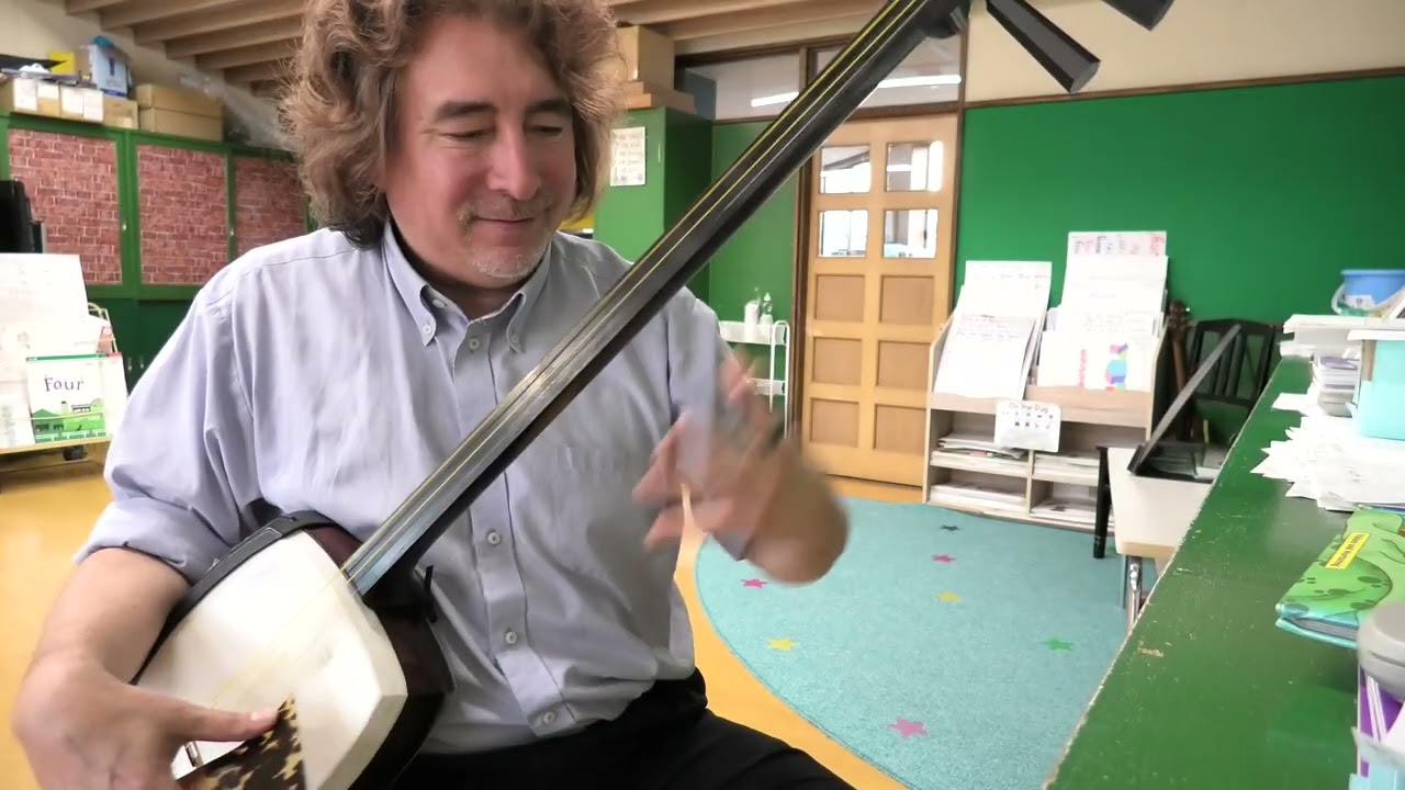 MARCIN - HOW MUSIC WORKS 津軽三味線 Tsugaru Shamisen REACTION.