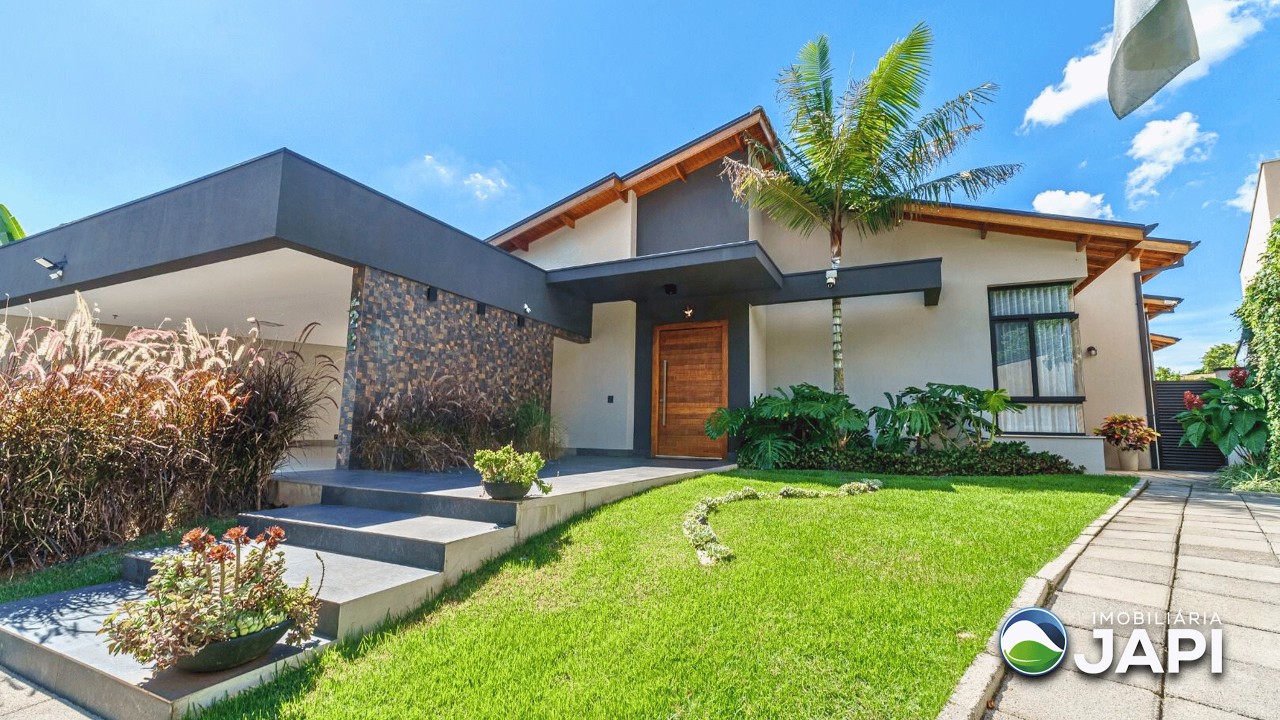 R$ 2.645.000,00 CASA À VENDA EM JUNDIAÍ - Tereza Cristina - 346m² - 3 suítes - 6 vagas - Piscina