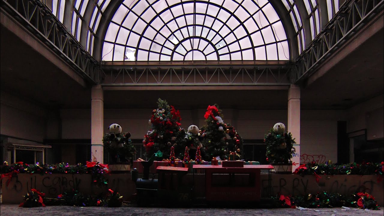 Christmas at Northwest Mall