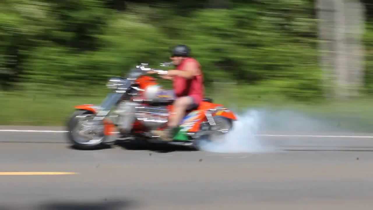 Boss Hoss 502 Burnout #1