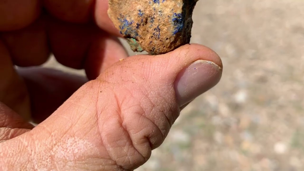 Wow check it out. Made a trip to the graphic mine in Magdalena New Mexico. #azurite #smithsonite 