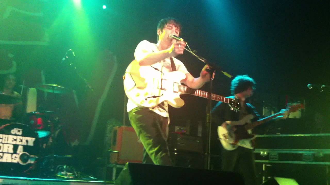 The View - Hole In The Bed (The Junction, Cambridge 28.06.2012)