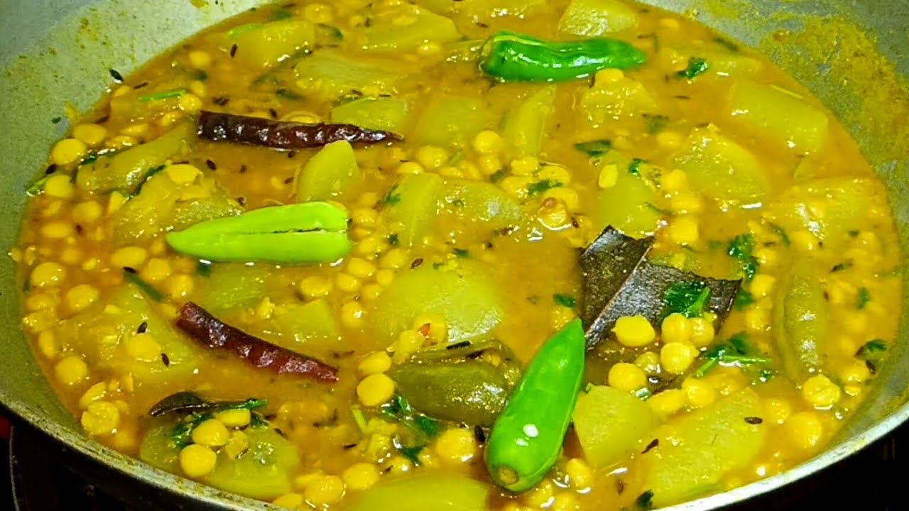 লাউ দিয়ে ছোলার ডালের নিরামিষ ঘন্ট-ভাত রুটি সবকিছুর সাথেই অসম্ভব ভালো খেতে লাগে|Niramish Lau Ghonto