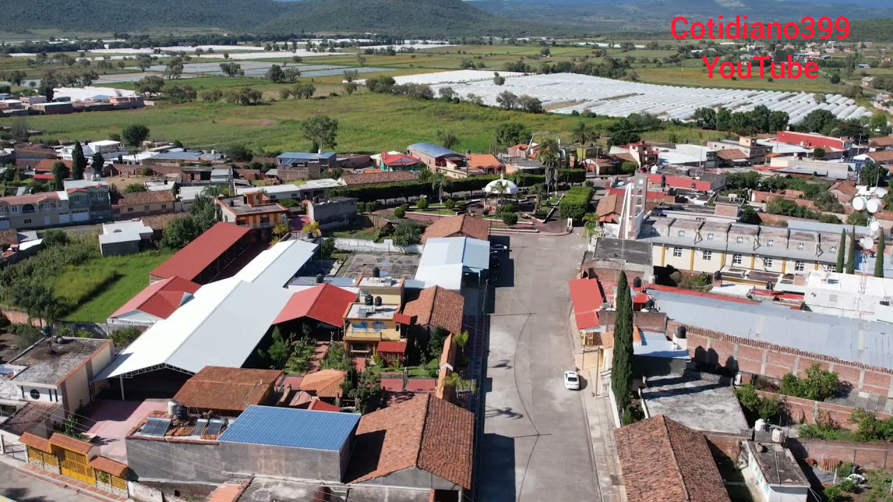 Es San Antonio Ocampo municipio de Tangancícuaro Michoacán desde arriba