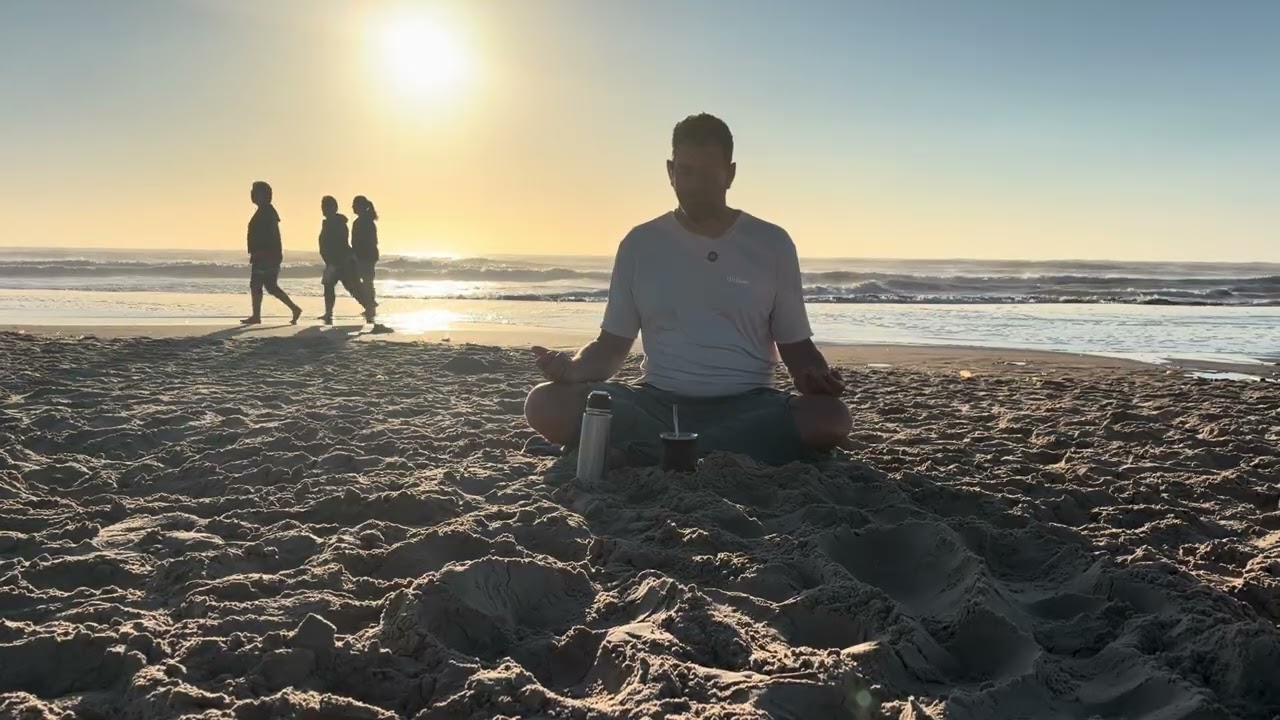 Meditación al Amanecer en la Playa --- Solo Ser