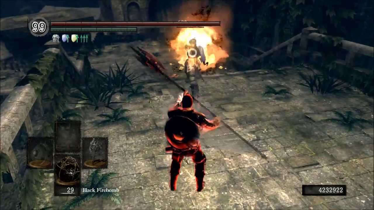 Демонстрация оружия Dark Souls: Алебарда горгульи