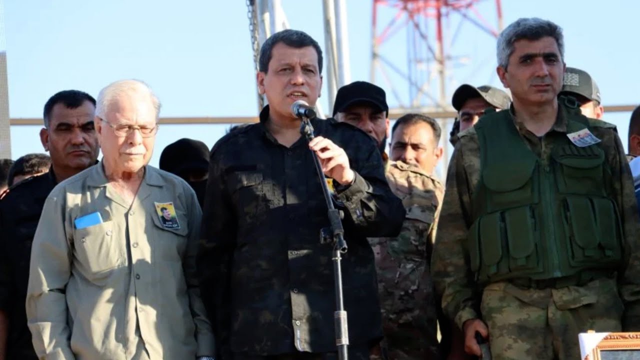 Axaftina Fermandarê QSD'ê Mezlûm Ebdî di merasîma Şehîd Nûredîn Sofî de.