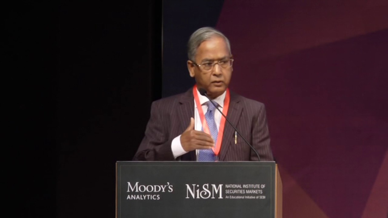 Shri U. K. Sinha, Chairman Securities and Exchange Board of India (SEBI)