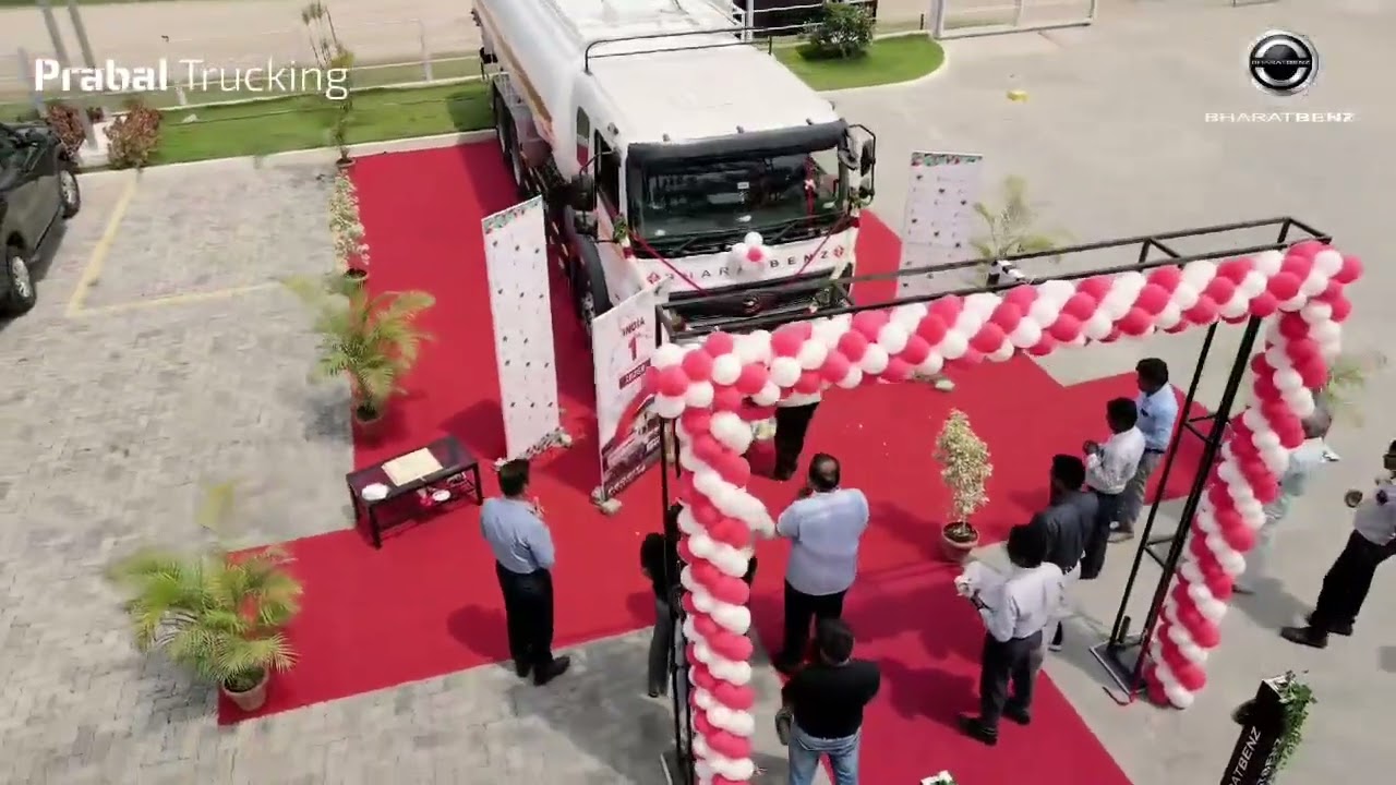 Indias first BharatBenz 2826R delivery