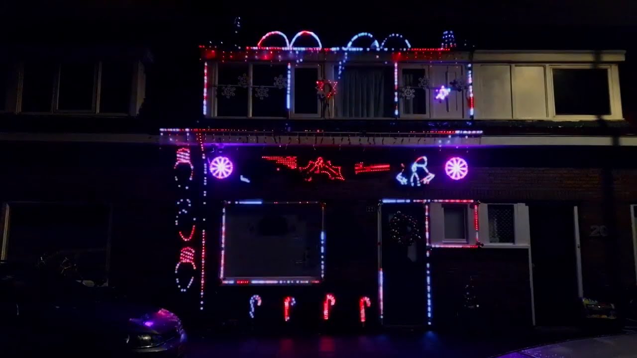 Gimme Bass - Outsiders (Christmas Lights Show 2024)