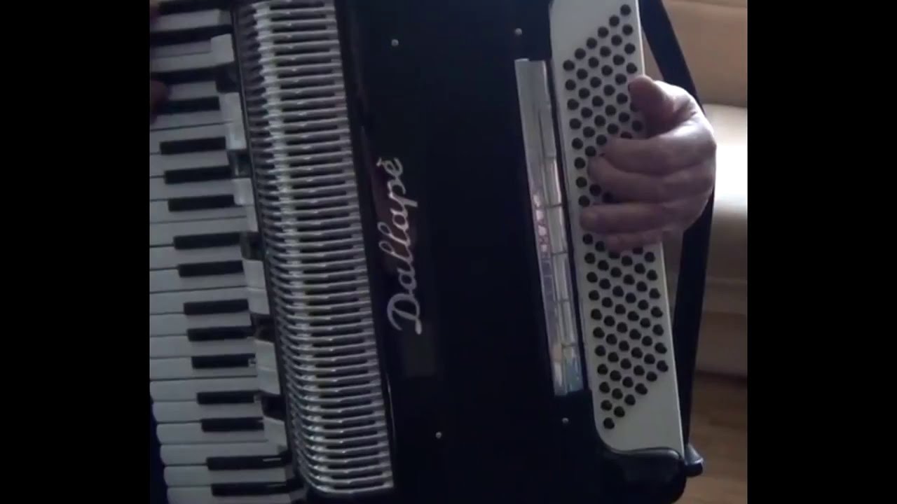 Dallape accordion cassotto
