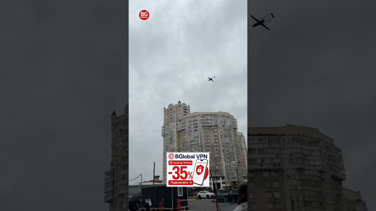 Экстренно ⚡️ Пожар в 15 км от Кремля! Дроны парализовали Москву и атаковали главный НПЗ в Капотне