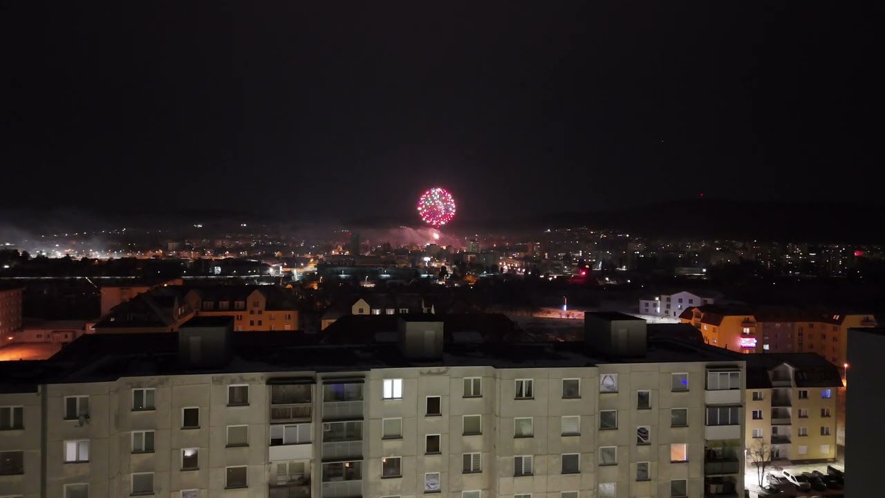 Novy rok 2026 - ohňostroj,Humenn&eacute;